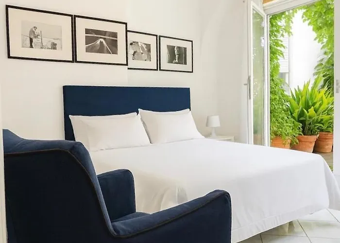 Πανσιόν Design Κάπρι